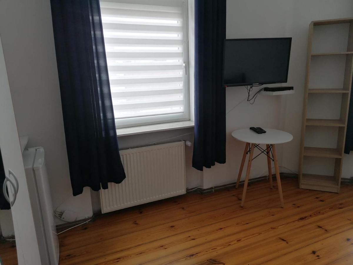 Hostel Tulip - Pokoj 5 Ze Wspolna Lazienka I Kuchnia Szczecin Kültér fotó