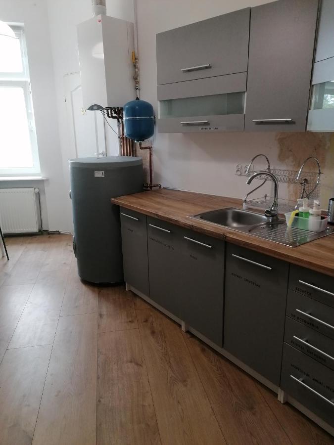 Hostel Tulip - Pokoj 5 Ze Wspolna Lazienka I Kuchnia Szczecin Kültér fotó