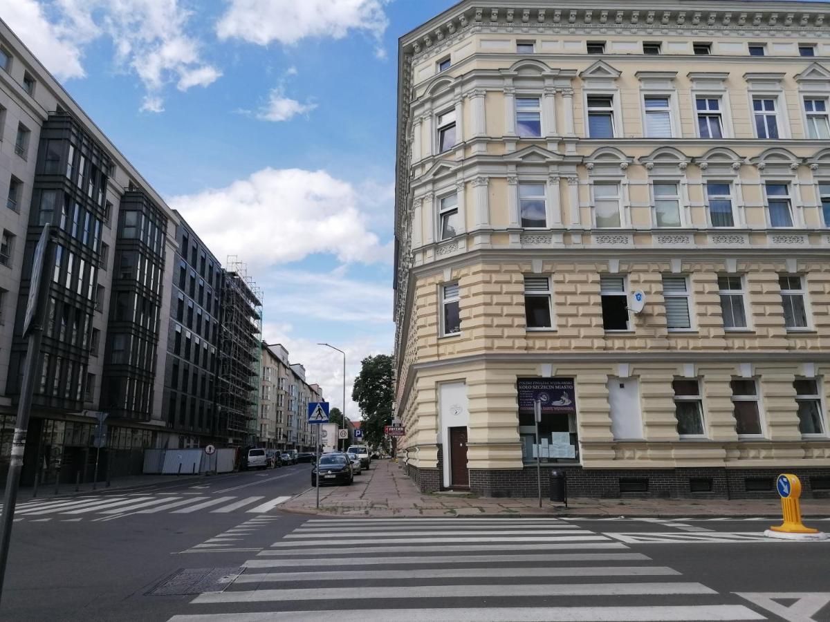 Hostel Tulip - Pokoj 5 Ze Wspolna Lazienka I Kuchnia Szczecin Kültér fotó