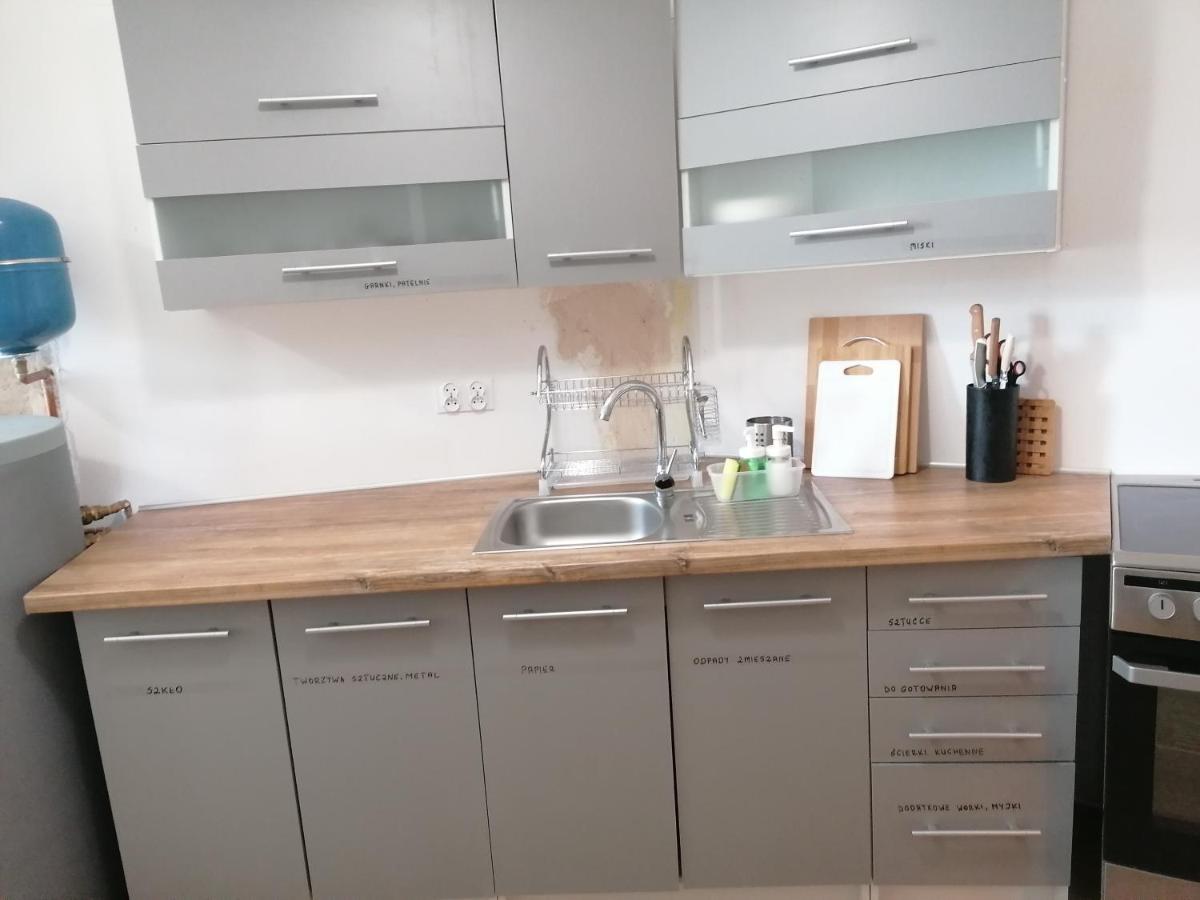 Hostel Tulip - Pokoj 5 Ze Wspolna Lazienka I Kuchnia Szczecin Kültér fotó