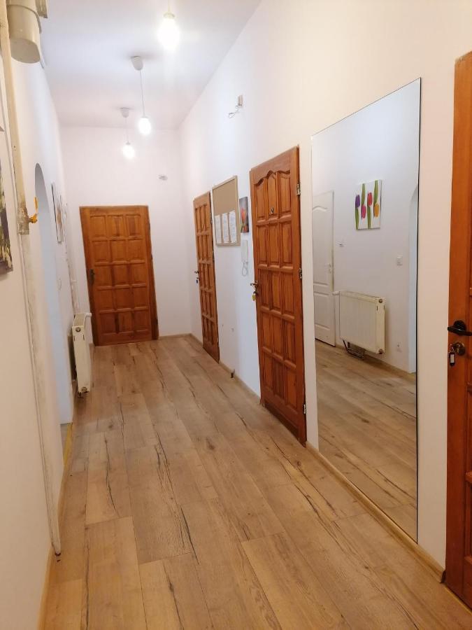 Hostel Tulip - Pokoj 5 Ze Wspolna Lazienka I Kuchnia Szczecin Kültér fotó