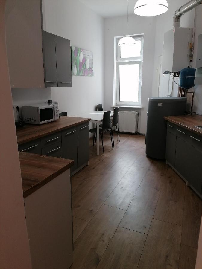 Hostel Tulip - Pokoj 5 Ze Wspolna Lazienka I Kuchnia Szczecin Kültér fotó