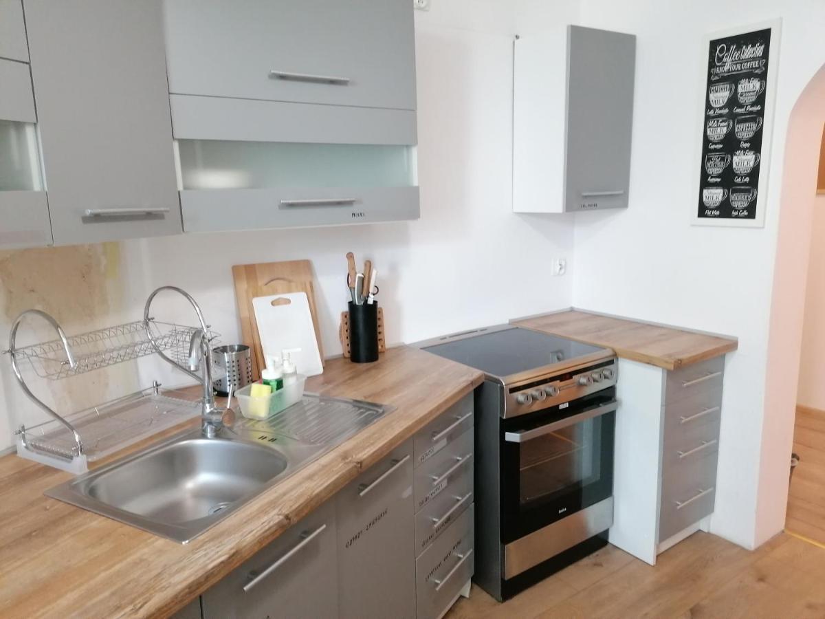 Hostel Tulip - Pokoj 5 Ze Wspolna Lazienka I Kuchnia Szczecin Kültér fotó