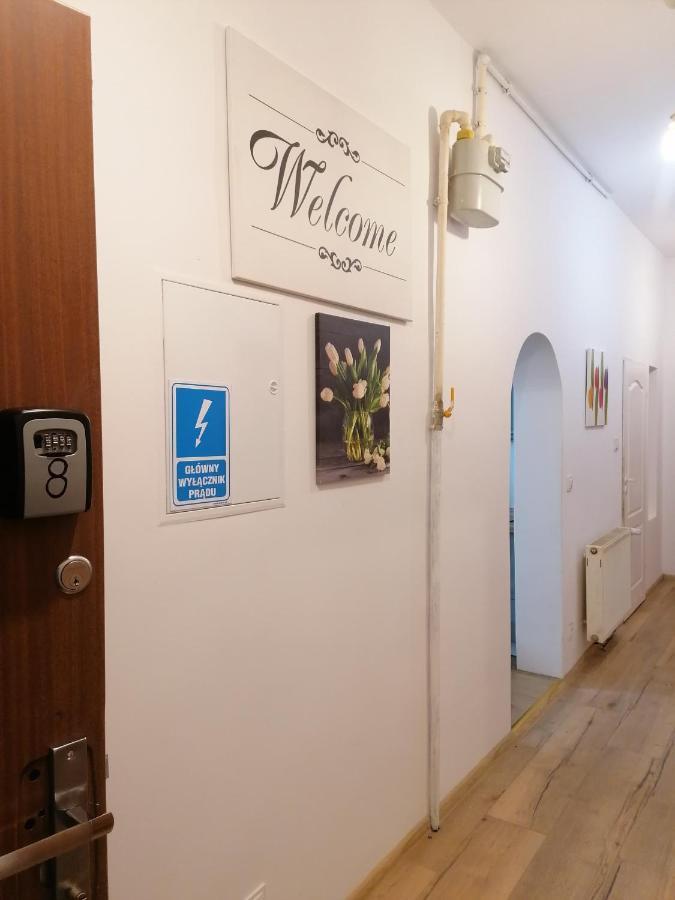 Hostel Tulip - Pokoj 5 Ze Wspolna Lazienka I Kuchnia Szczecin Kültér fotó